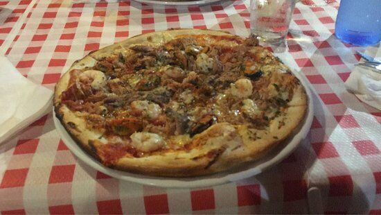 La Trattoria Pizzeria-Restaurante