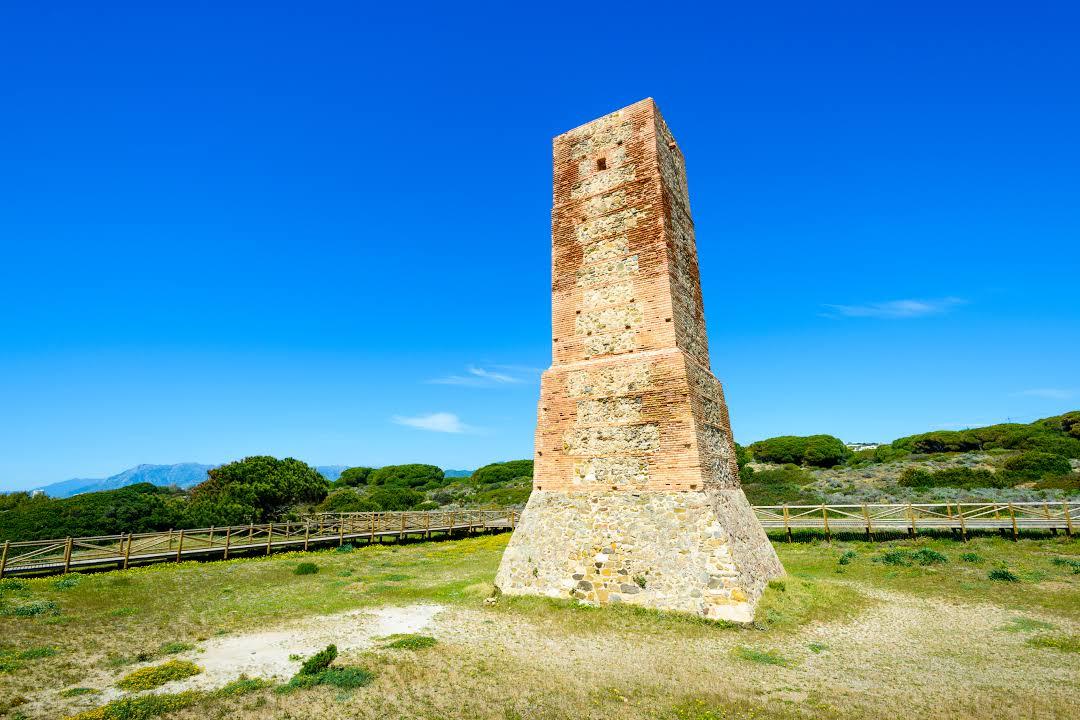 Torre Ladrones