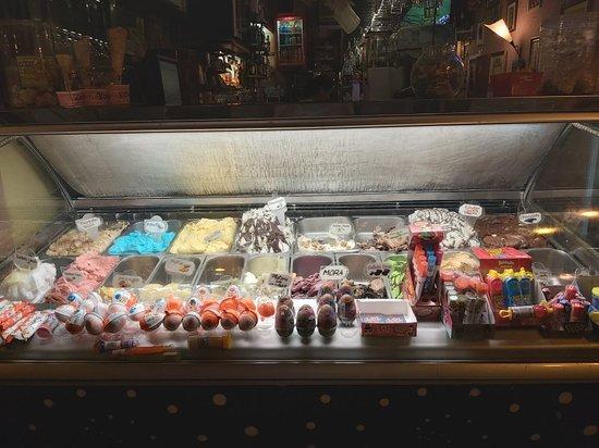 Cafeteria Heladeria L'Plaza