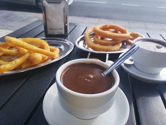 Cafeteria Churreria El Artesano