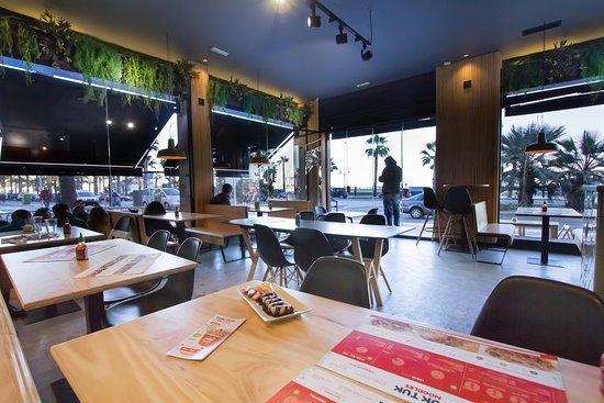 Tuk Tuk Noodles Huelin