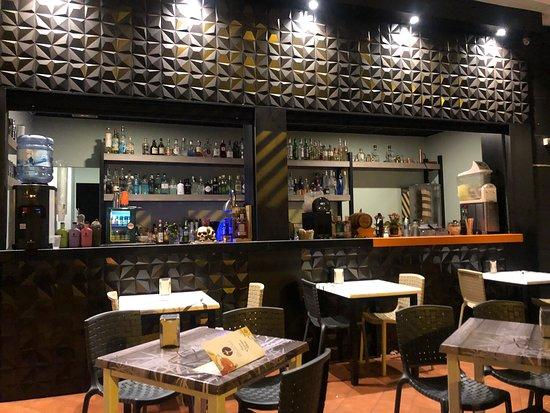 Boah Cocktail And Cafe