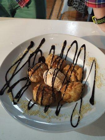 D' Carlos Bar Restaurante