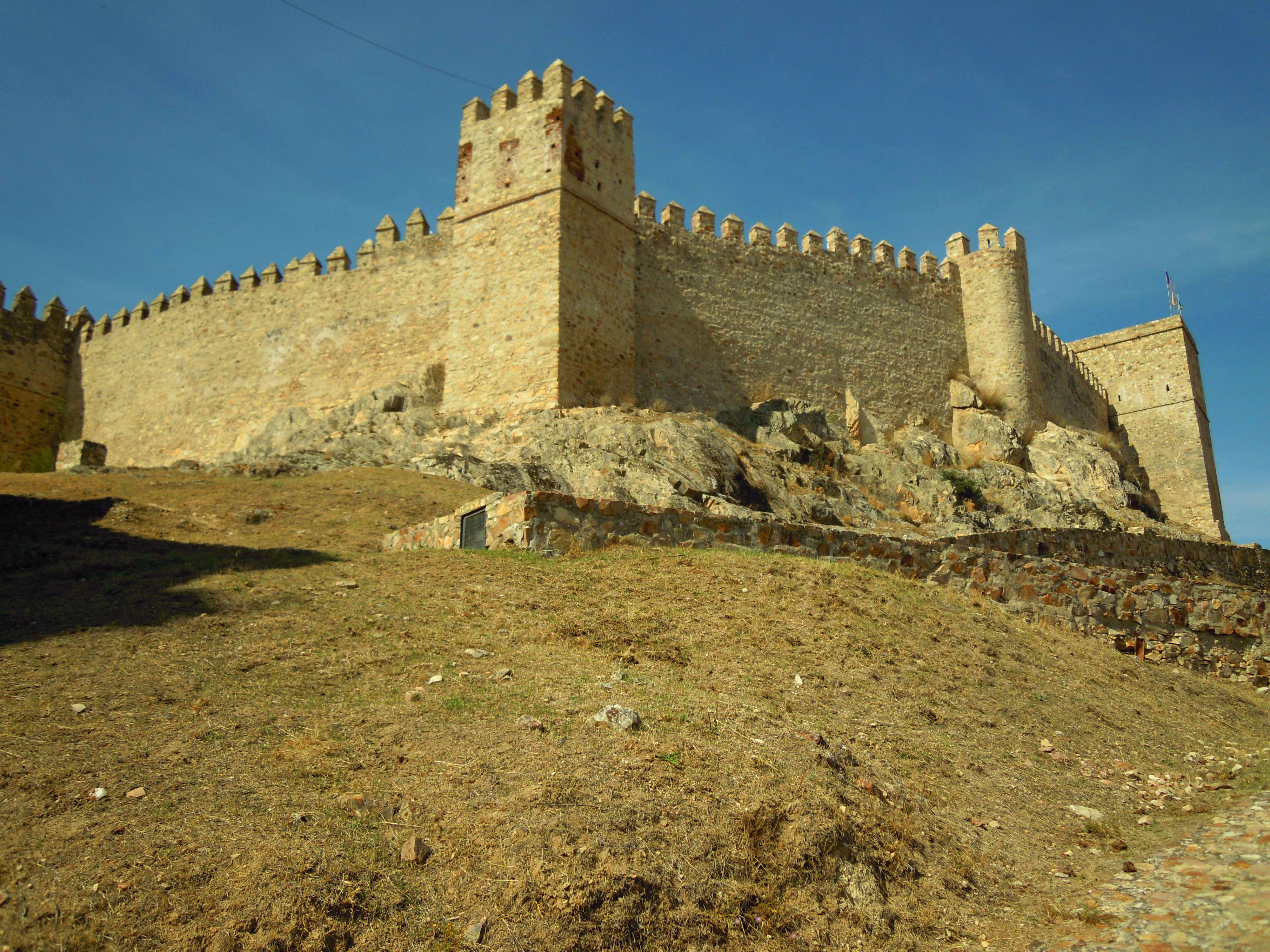 Castillo de Santa Olalla de Cala