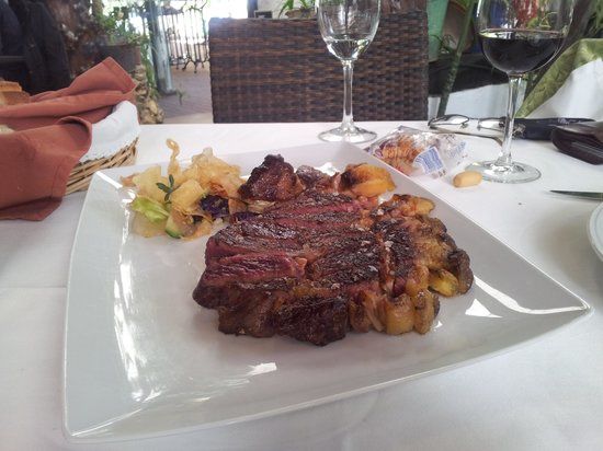 El Carbon Meson Asador